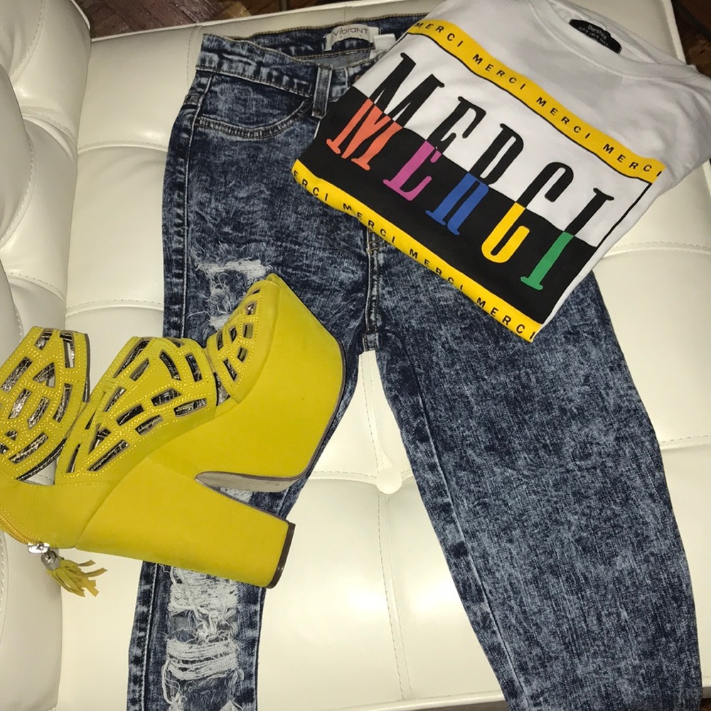 • Fashion Nova •